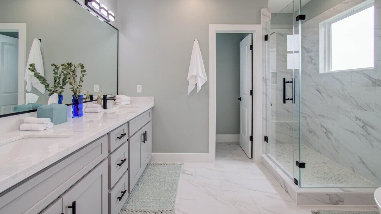 Photo of Bathroom in Greater Third Ward