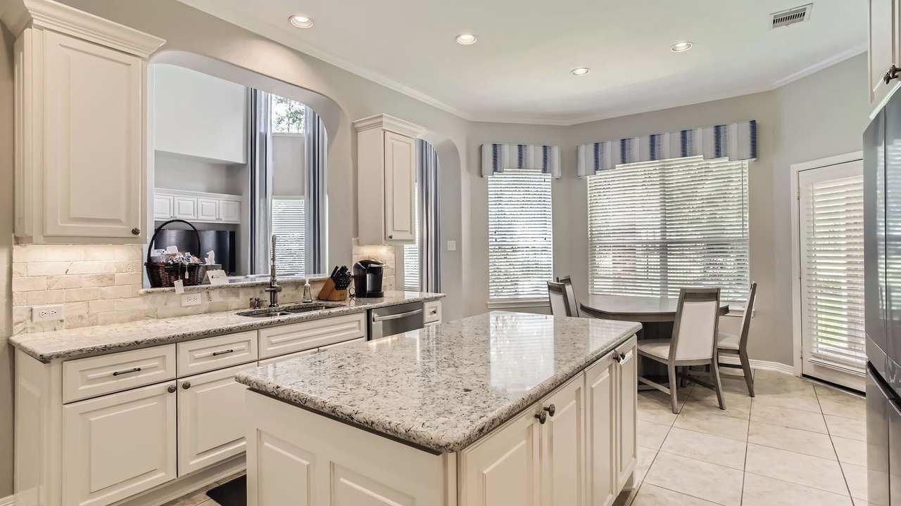 Photo of Kitchen in Porter