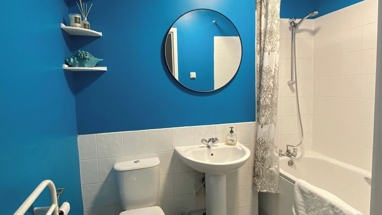 Photo of Bathroom in Wimbledon