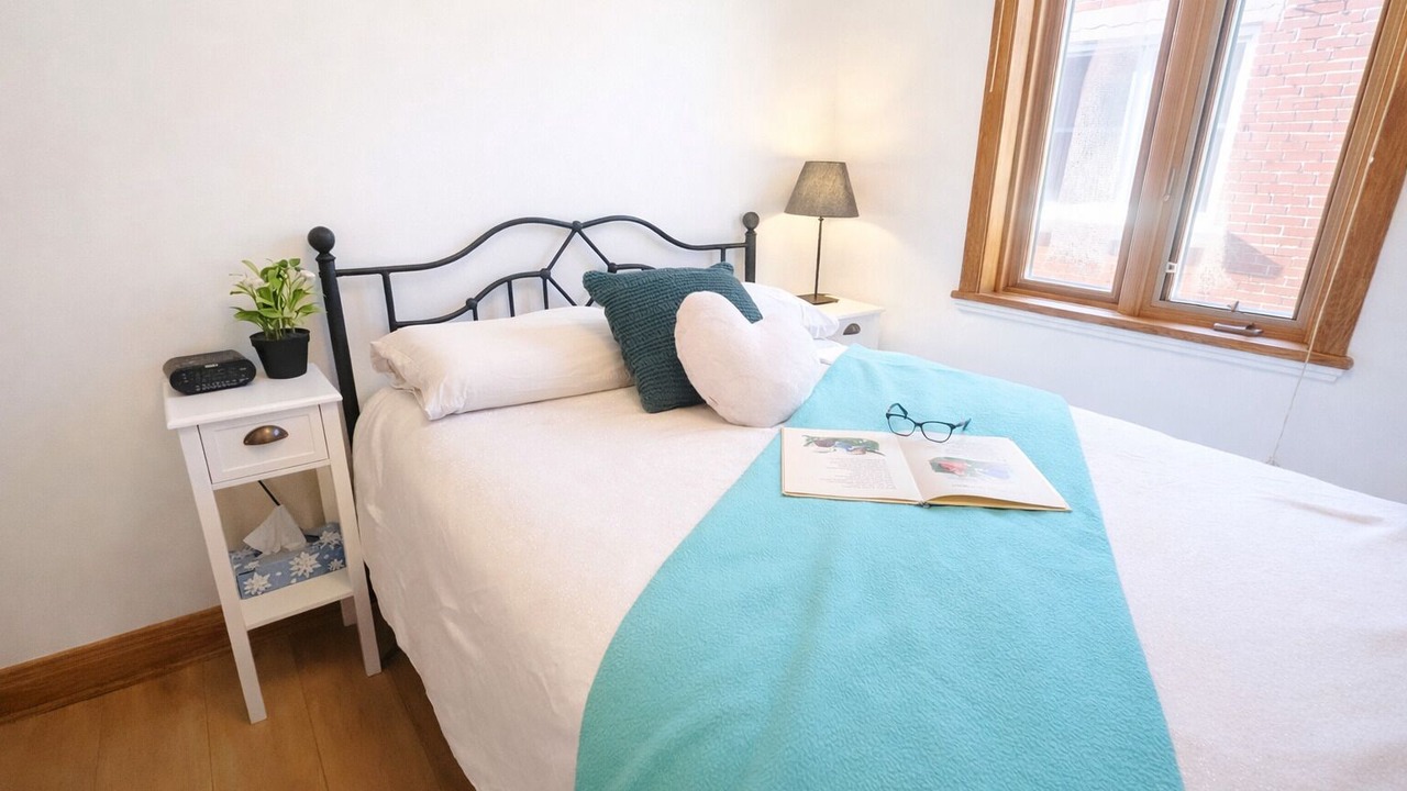 Photo of Bedroom in Ahuntsic