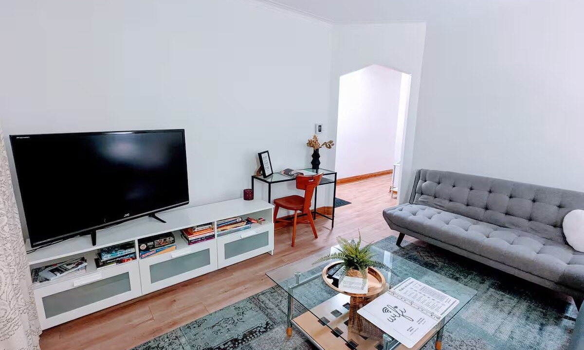 Photo of Livingroom in Ahuntsic