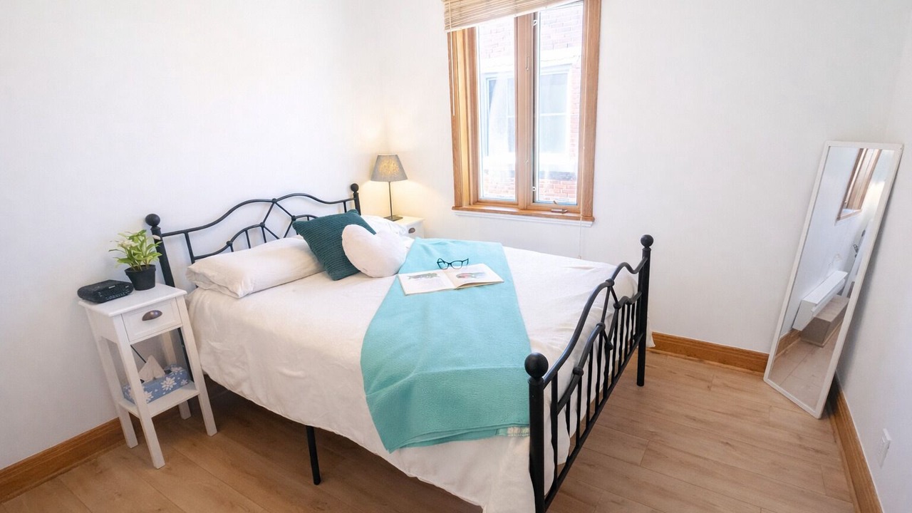 Photo of Bedroom in Ahuntsic