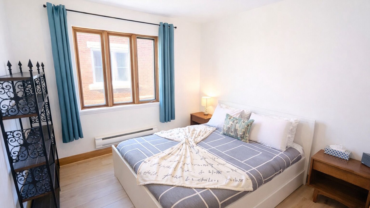 Photo of Bedroom in Ahuntsic