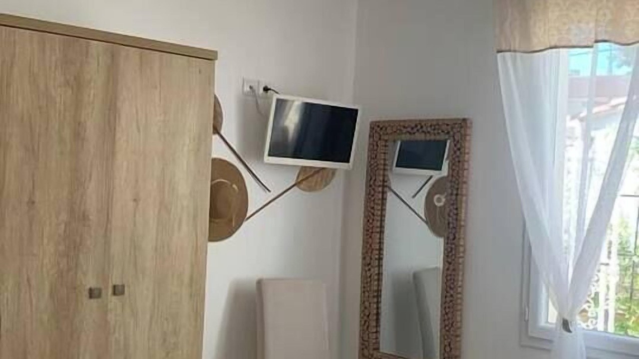 Photo of Bedroom in Port-Saint-Louis-du-Rhone