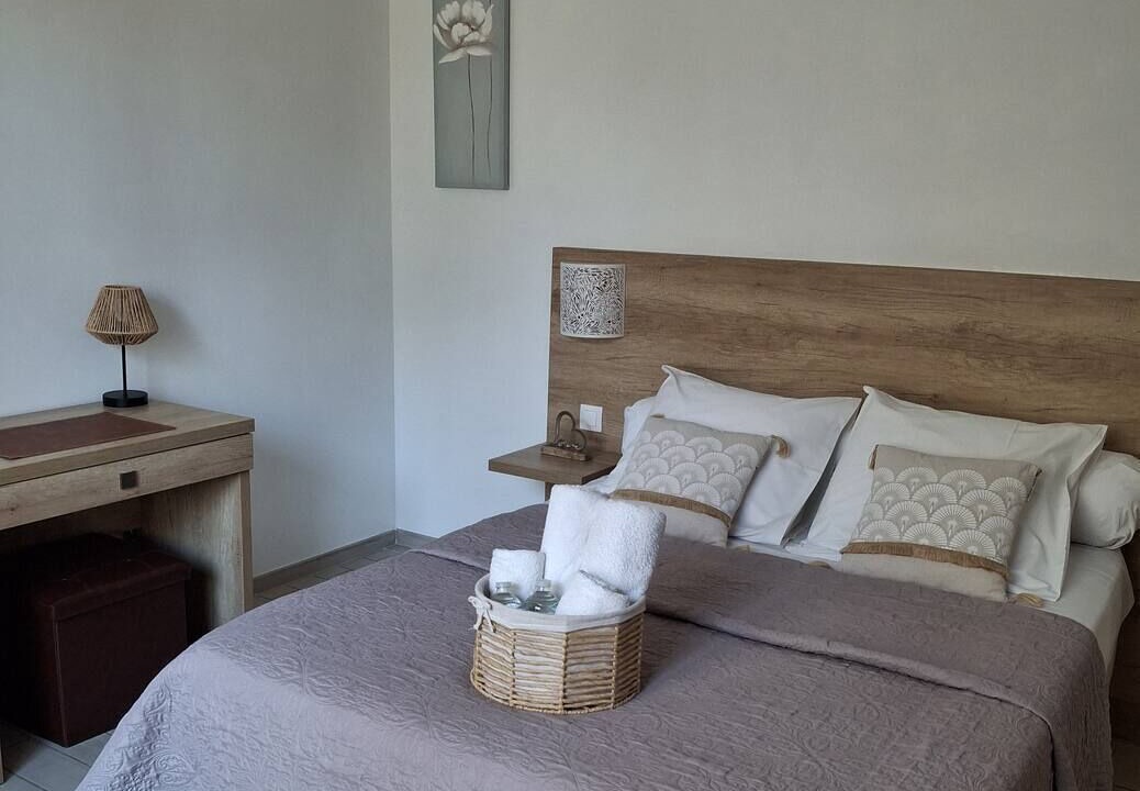 Photo of Bedroom in Port-Saint-Louis-du-Rhone