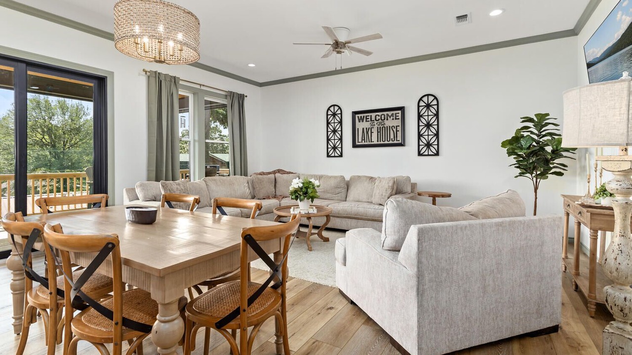 Photo of Livingroom in Jasper