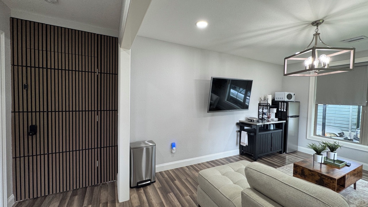 Photo of Livingroom in Greater East End
