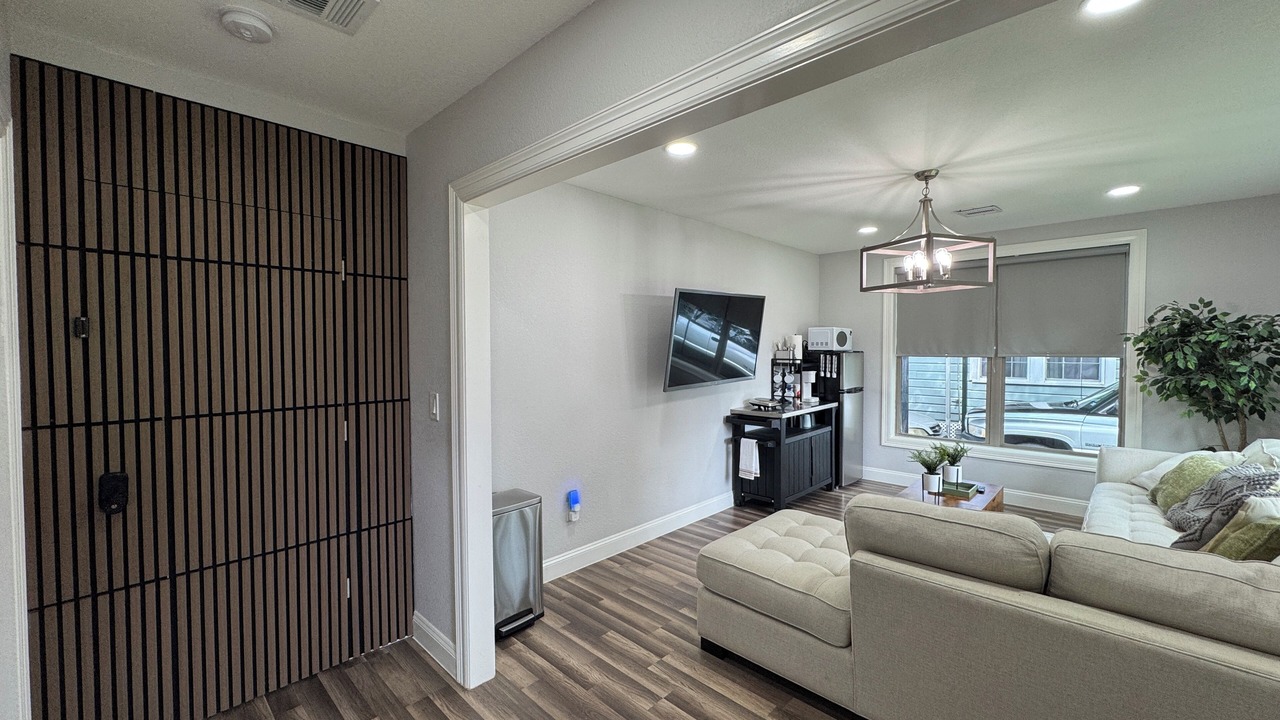 Photo of Livingroom in Greater East End