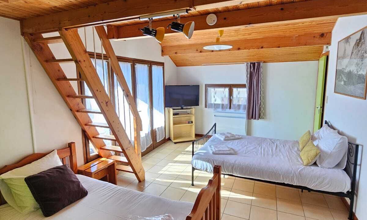 Photo of Bedroom in Pourcharesses