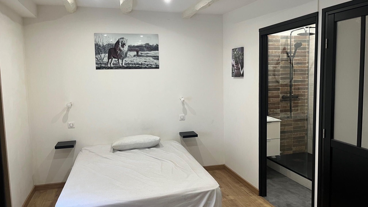 Photo of Bedroom in Limoges