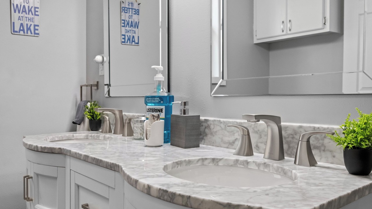 Photo of Bathroom in Grove