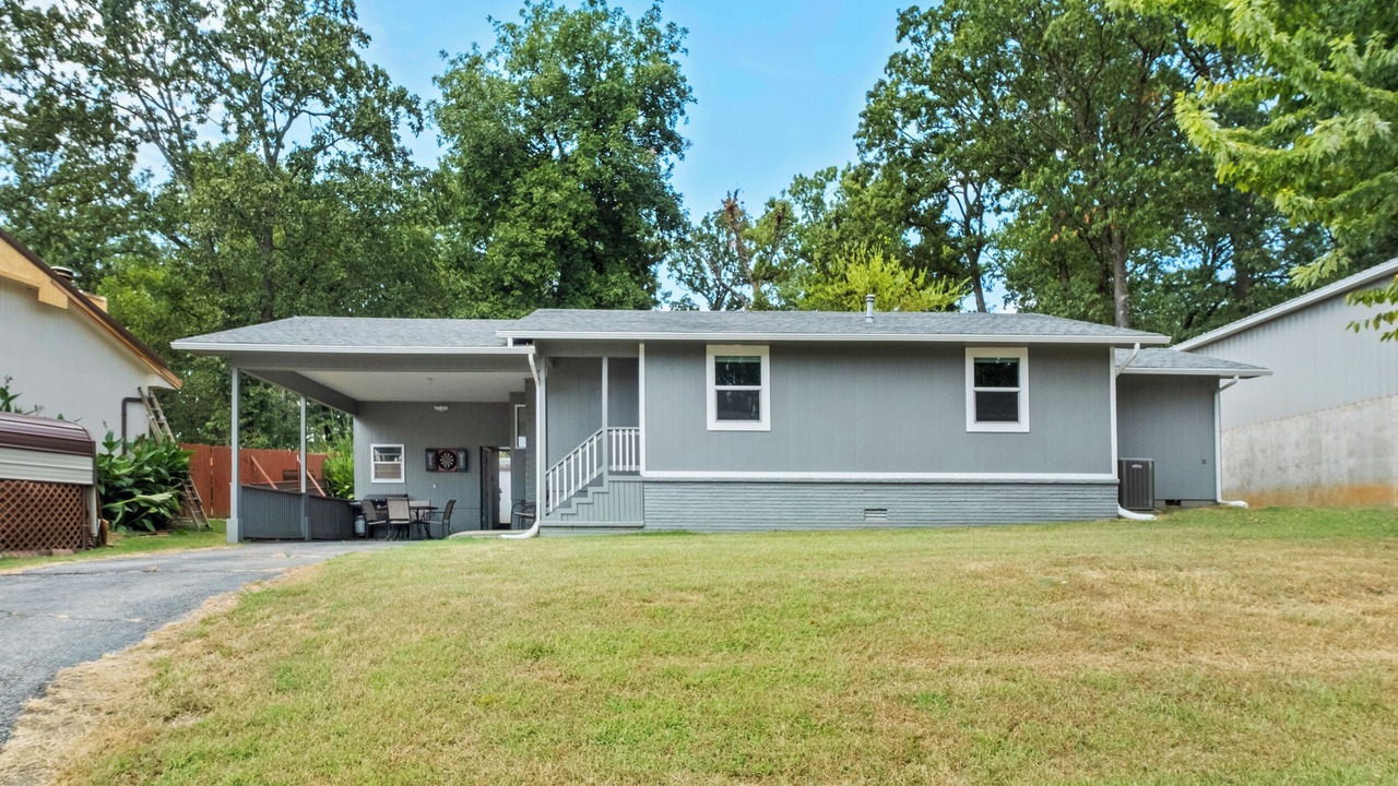 Photo of Outdoor in Grove