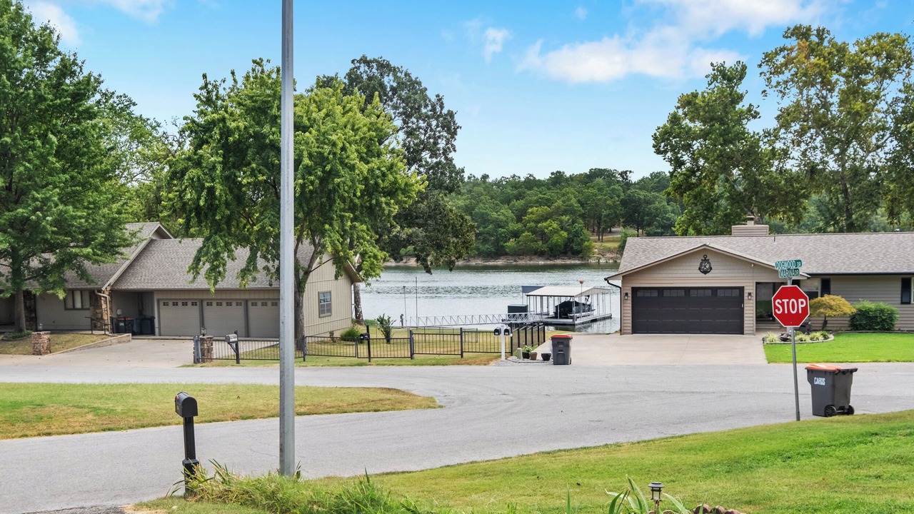 Photo of Outdoor in Grove
