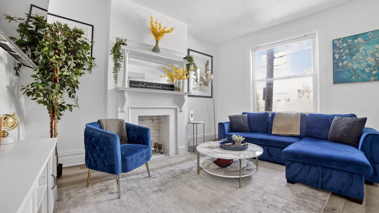 Photo of Livingroom in Shadyside