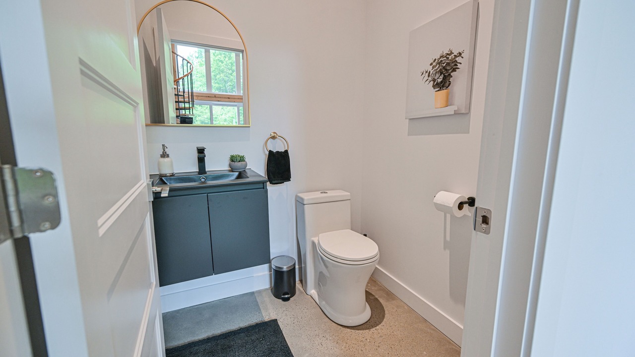 Photo of Bathroom in Mandeville
