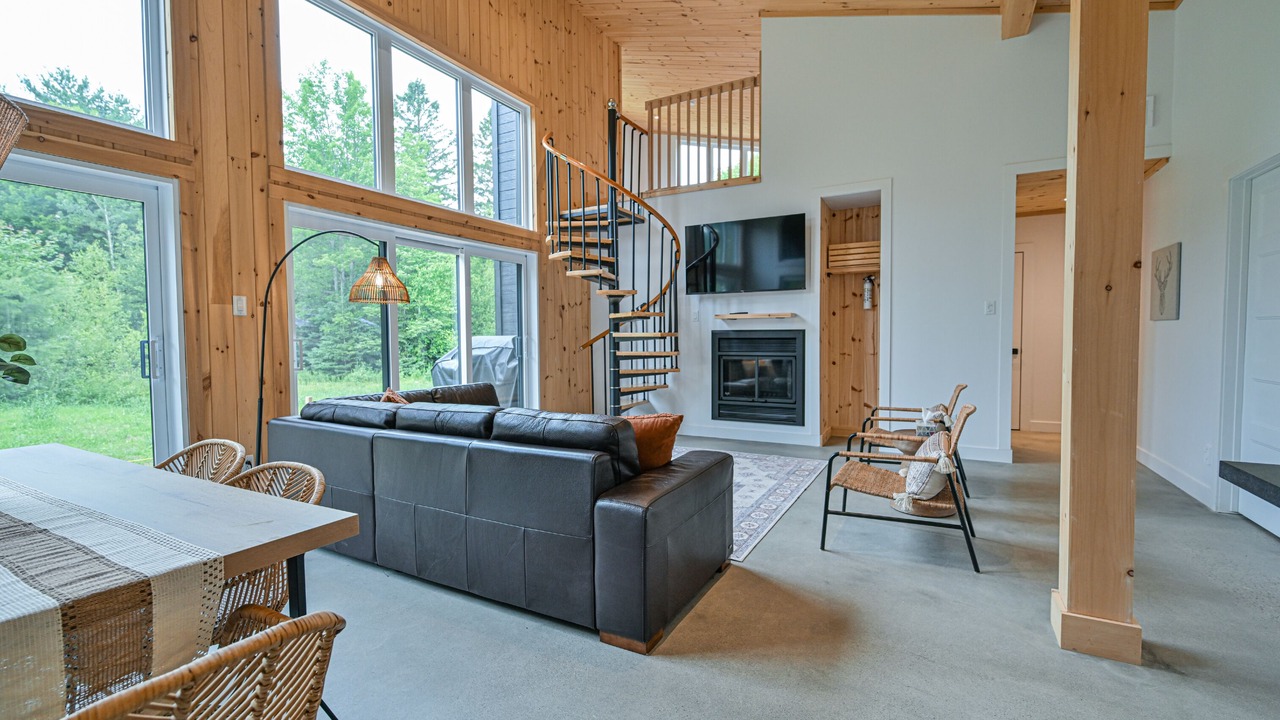 Photo of Livingroom in Mandeville