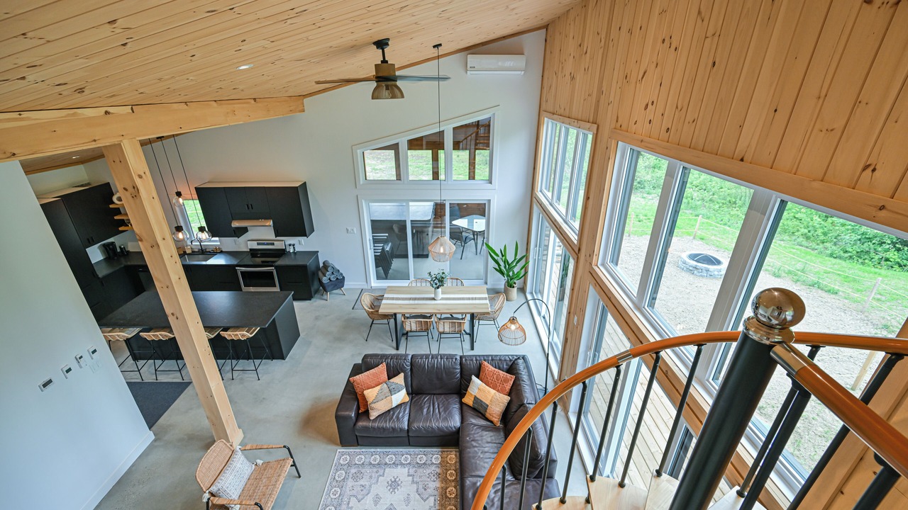 Photo of Livingroom in Mandeville