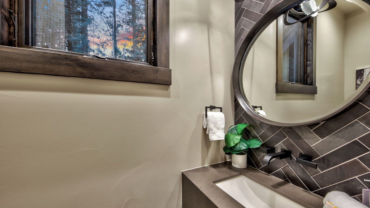 Photo of Bathroom in Al Tahoe