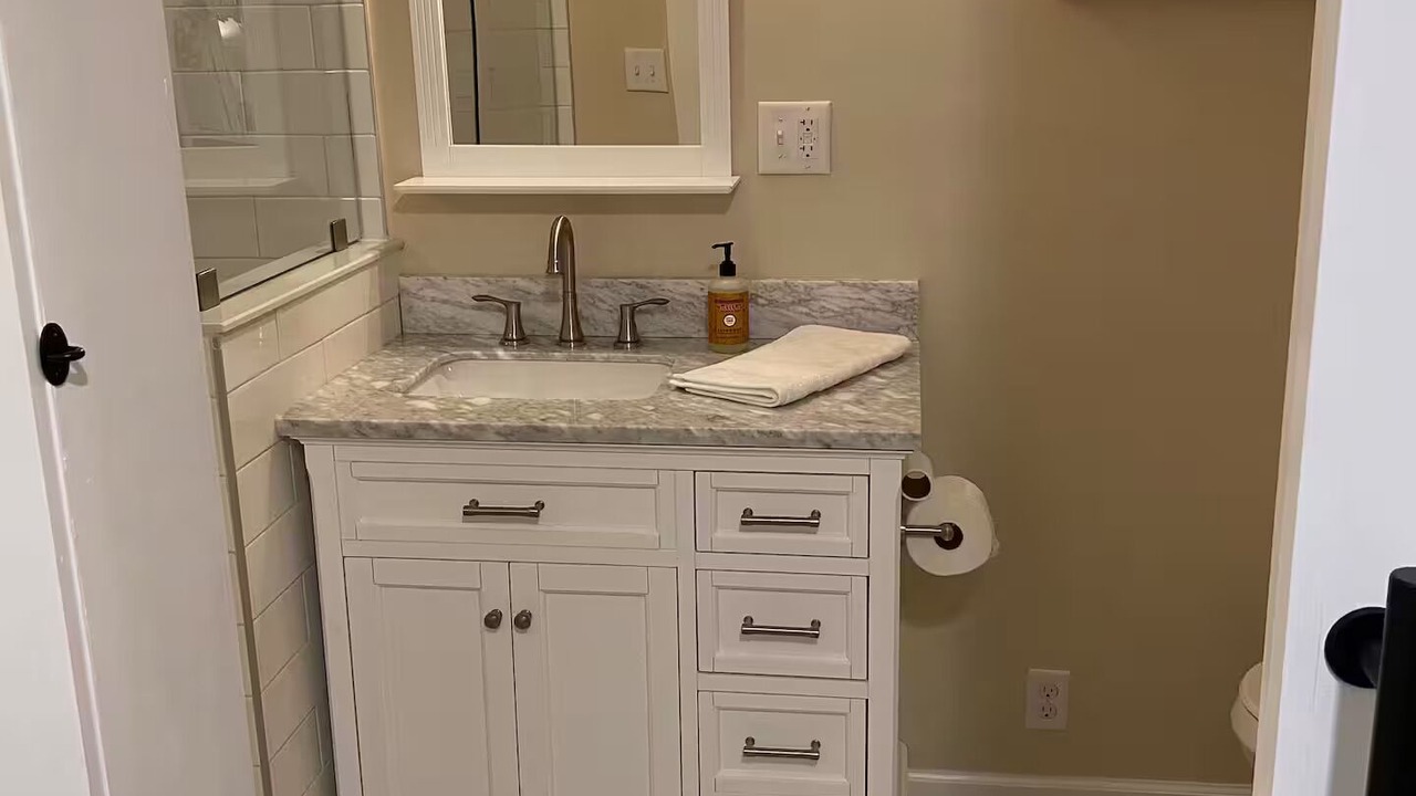 Photo of Bathroom in Haleyville