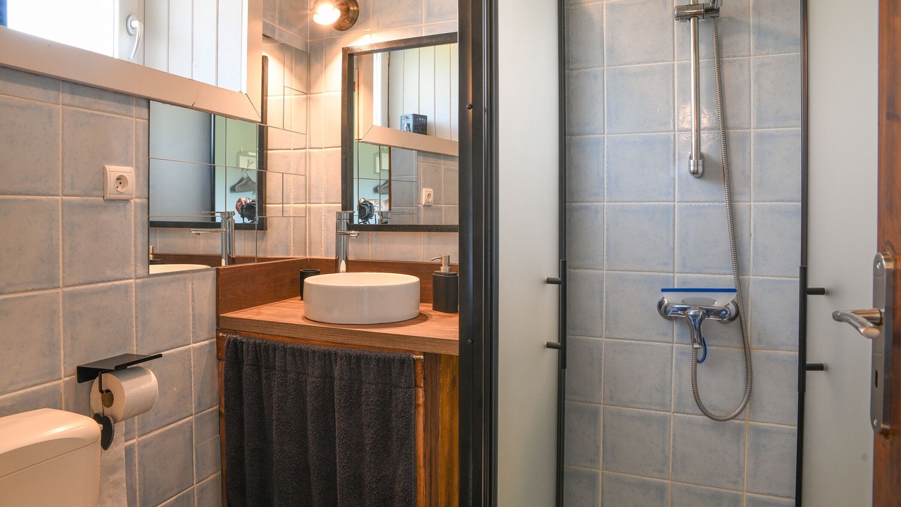 Photo of Bathroom in Loisieux