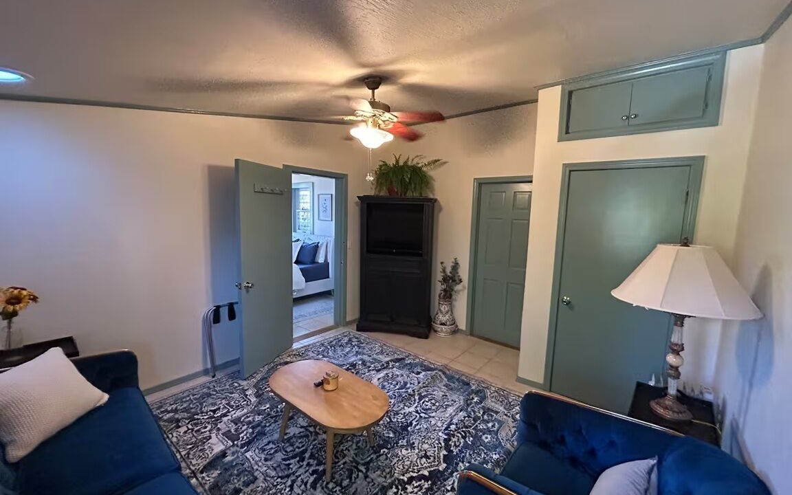 Photo of Livingroom in Eureka Springs Historic District