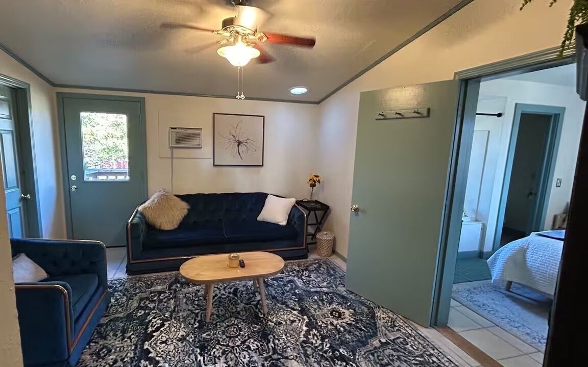 Photo of Livingroom in Eureka Springs Historic District