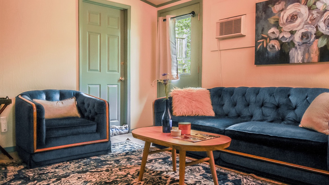 Photo of Livingroom in Eureka Springs Historic District
