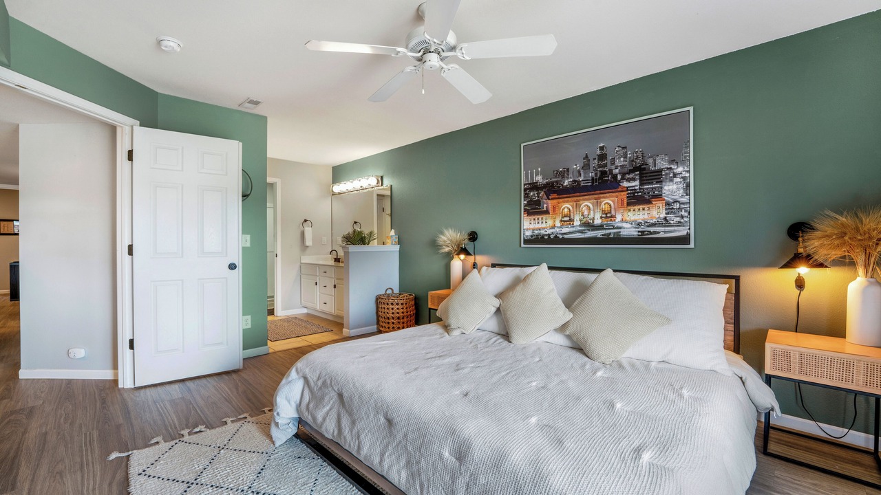 Photo of Bedroom in Camdenton