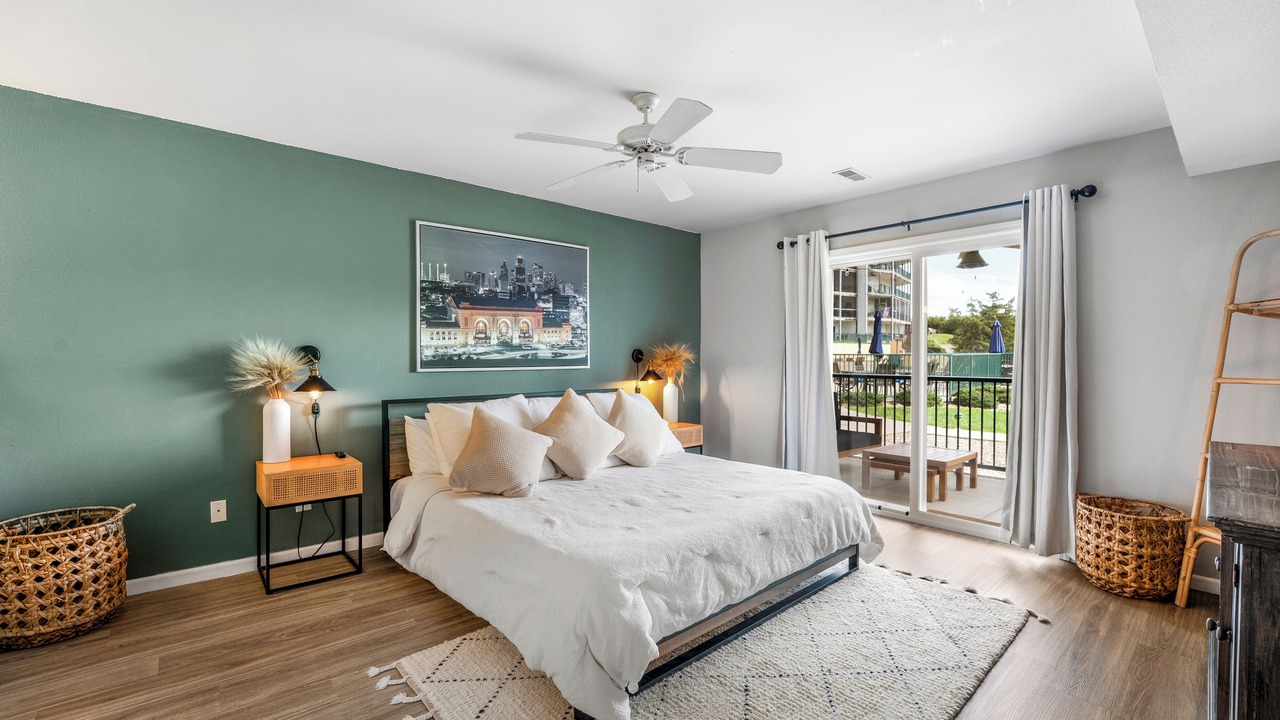 Photo of Bedroom in Camdenton