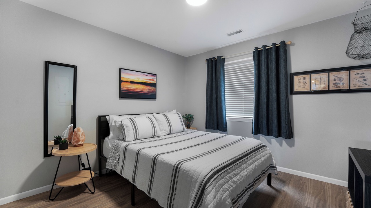 Photo of Bedroom in Camdenton