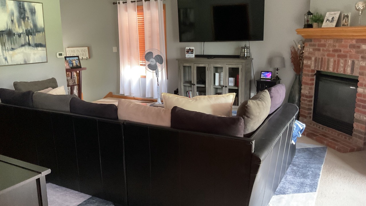 Photo of Livingroom in Lawrence