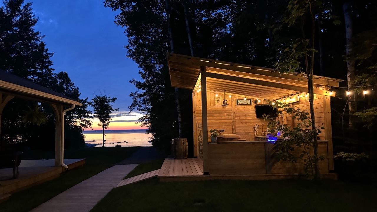 Photo of Outdoor in Echo Bay