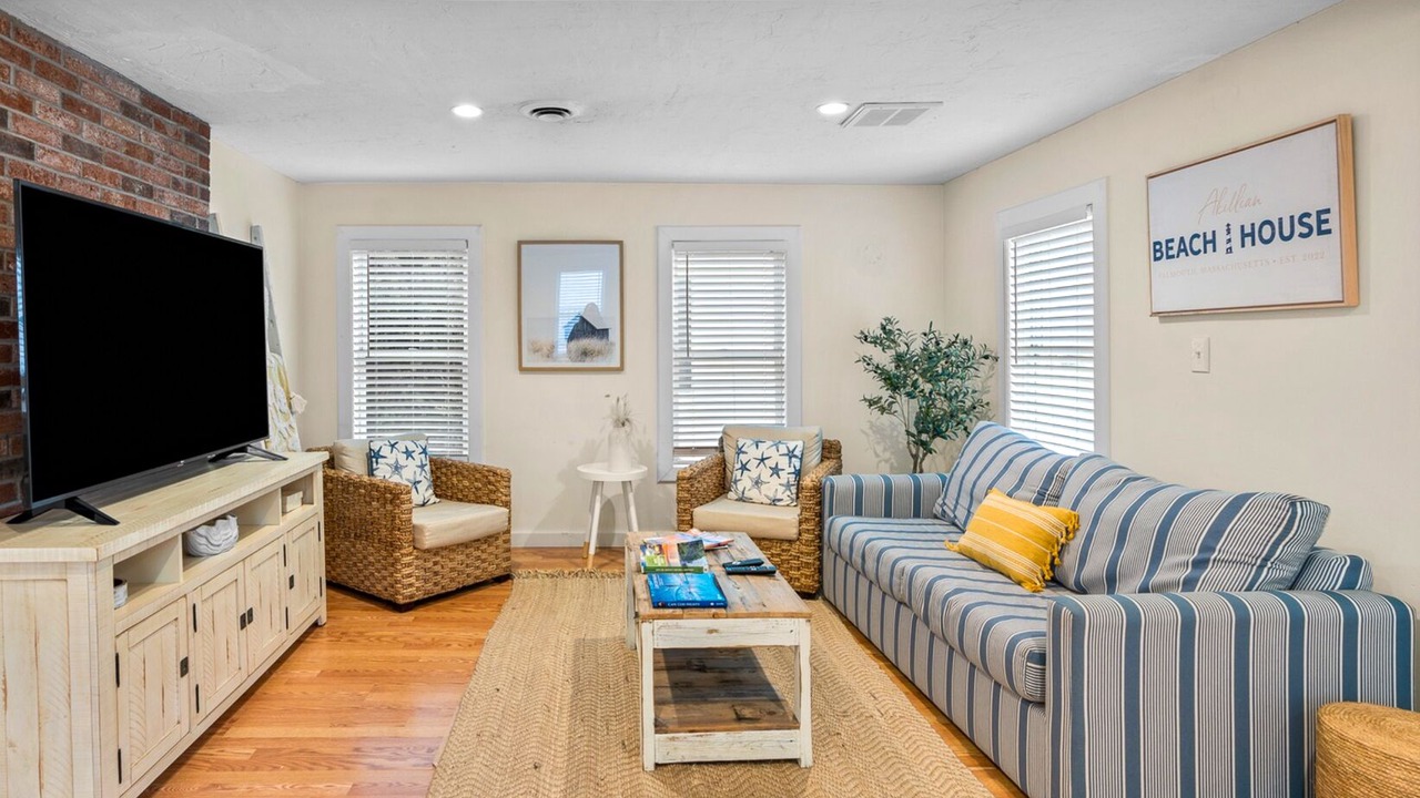 Photo of Livingroom in Falmouth
