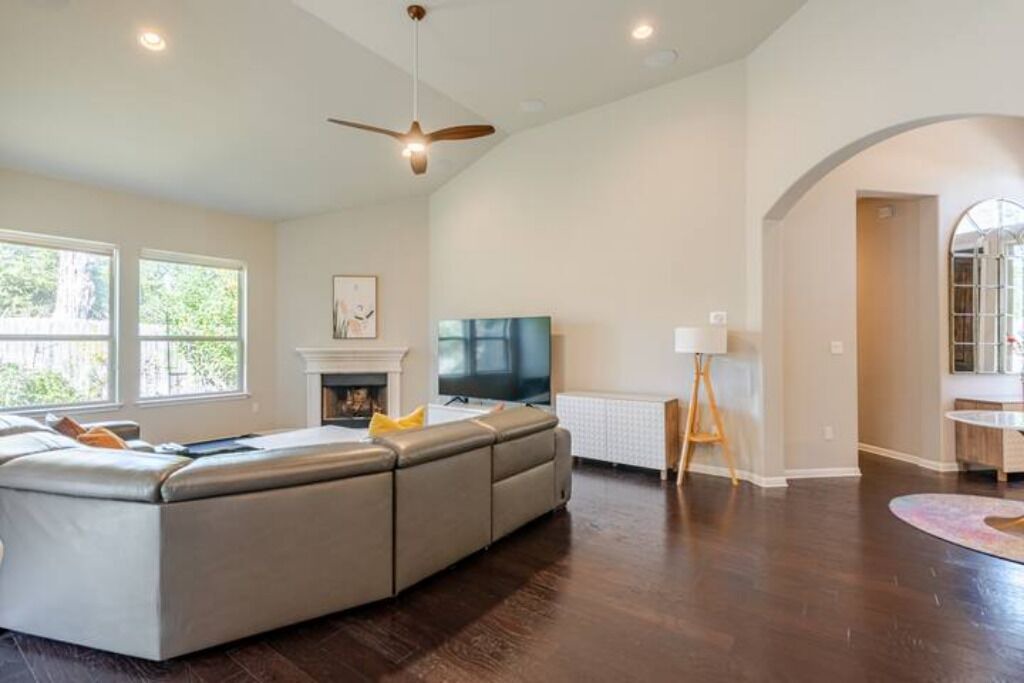 Photo of Livingroom in Cedar Park