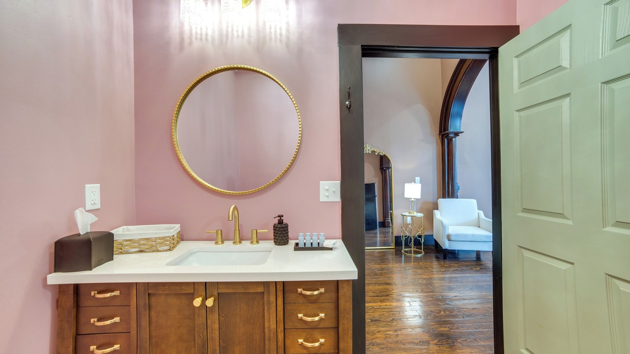 Photo of Bathroom in Marshall