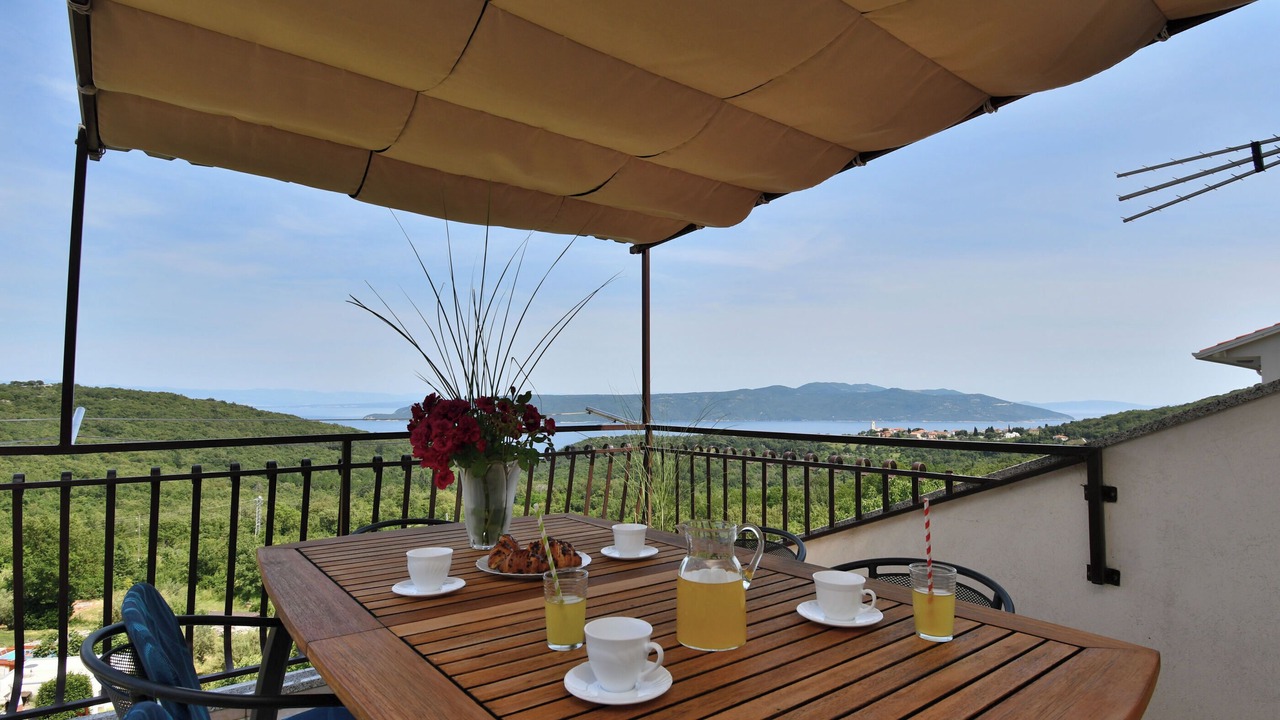 Photo of Outdoor in Martina