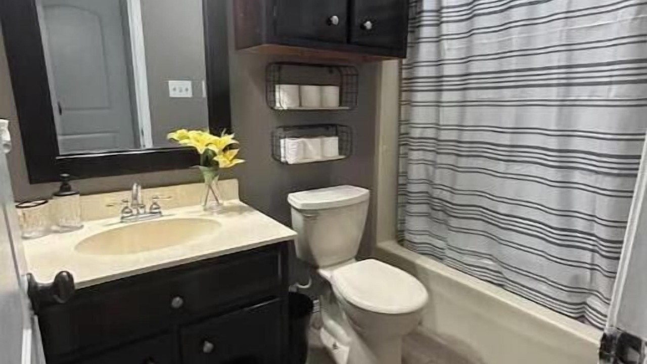 Photo of Bathroom in Hattiesburg