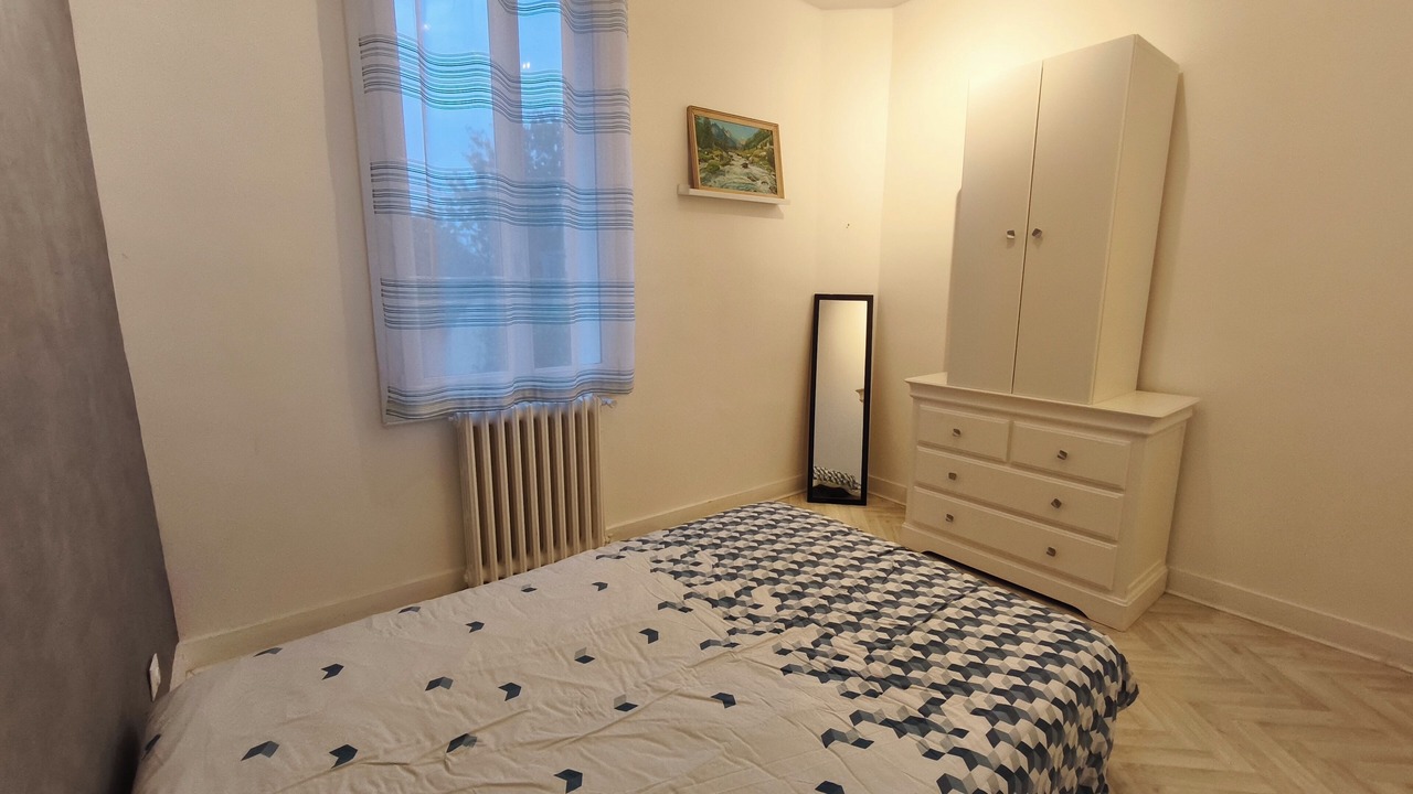 Photo of Bedroom in Sainte-Genevieve-des-Bois
