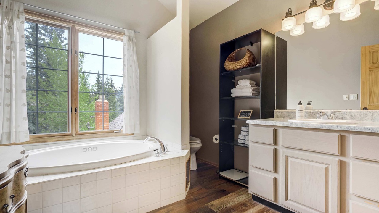 Photo of Bathroom in Green Mountain Falls