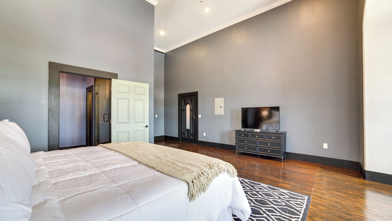 Photo of Bedroom in Marshall