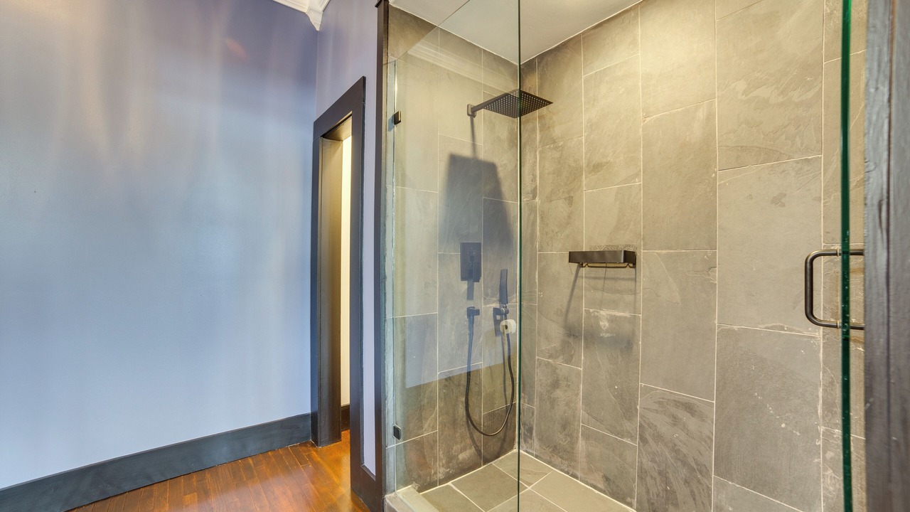 Photo of Bathroom in Marshall