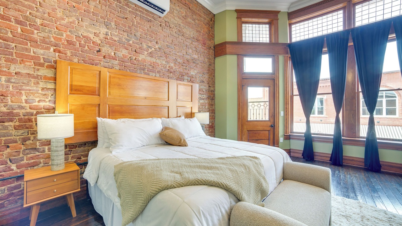 Photo of Bedroom in Marshall
