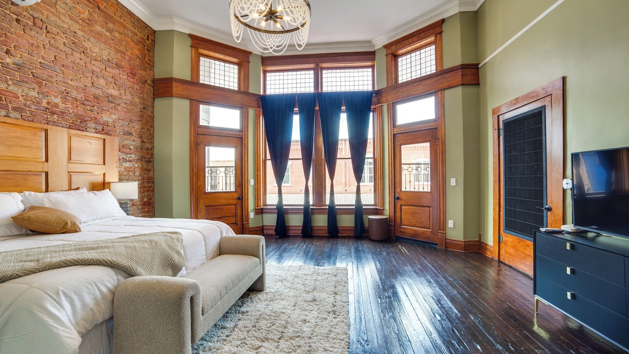Photo of Bedroom in Marshall