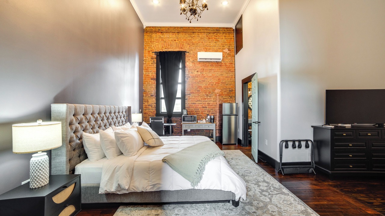 Photo of Bedroom in Marshall
