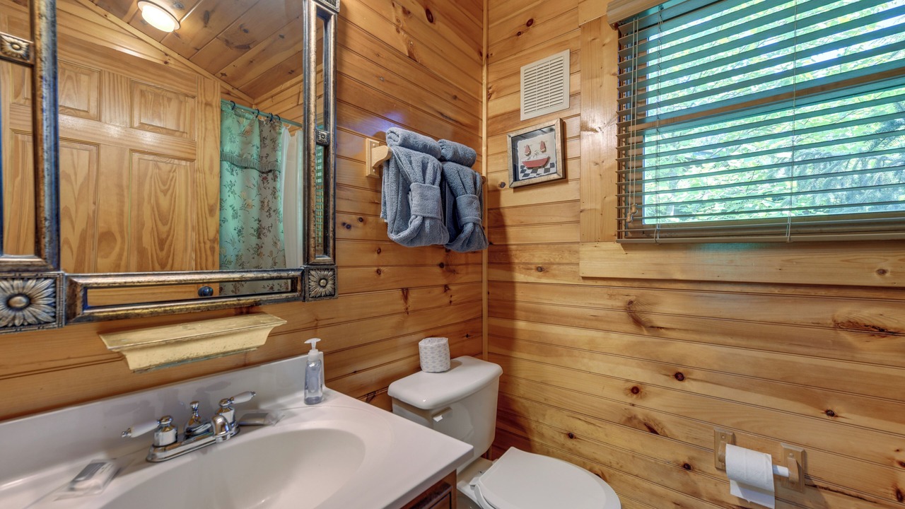 Photo of Bathroom in Hemlock Hills