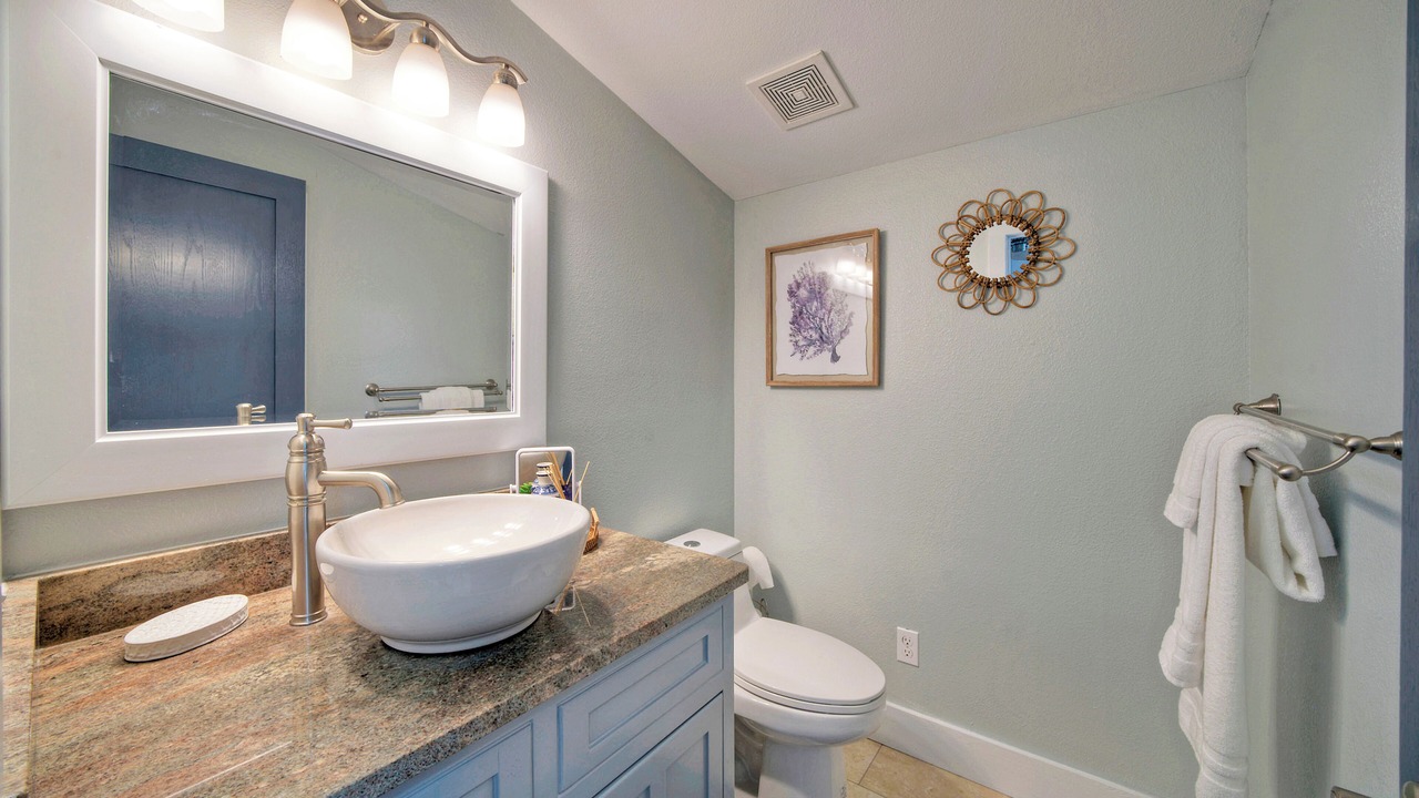 Photo of Bathroom in Leeward Sands