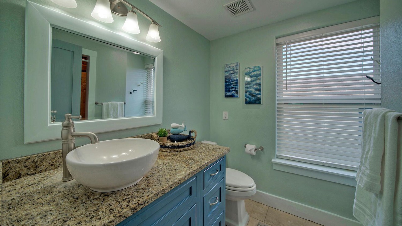 Photo of Bathroom in Leeward Sands