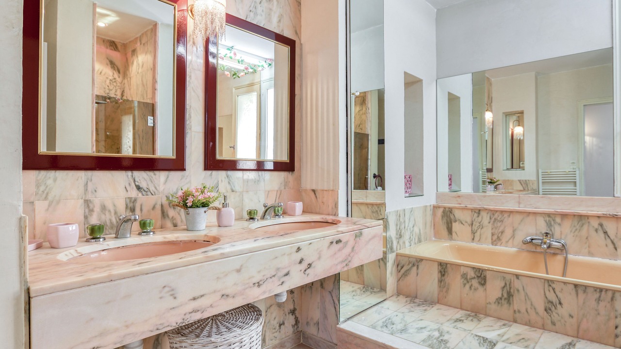 Photo of Bathroom in Trebes