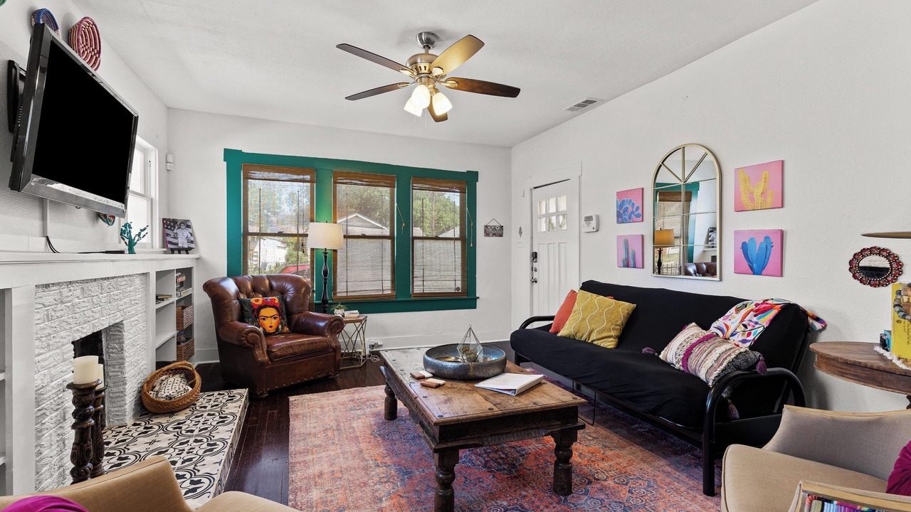 Photo of Livingroom in Denver Heights