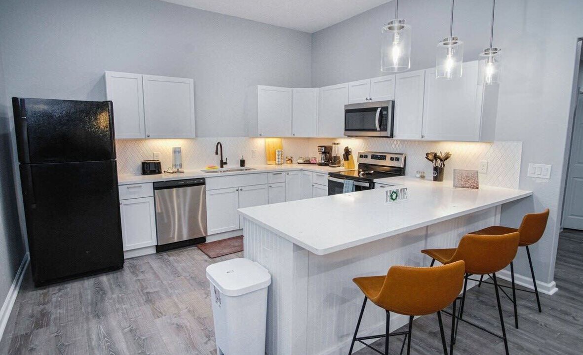 Photo of Kitchen in Historic Garderns